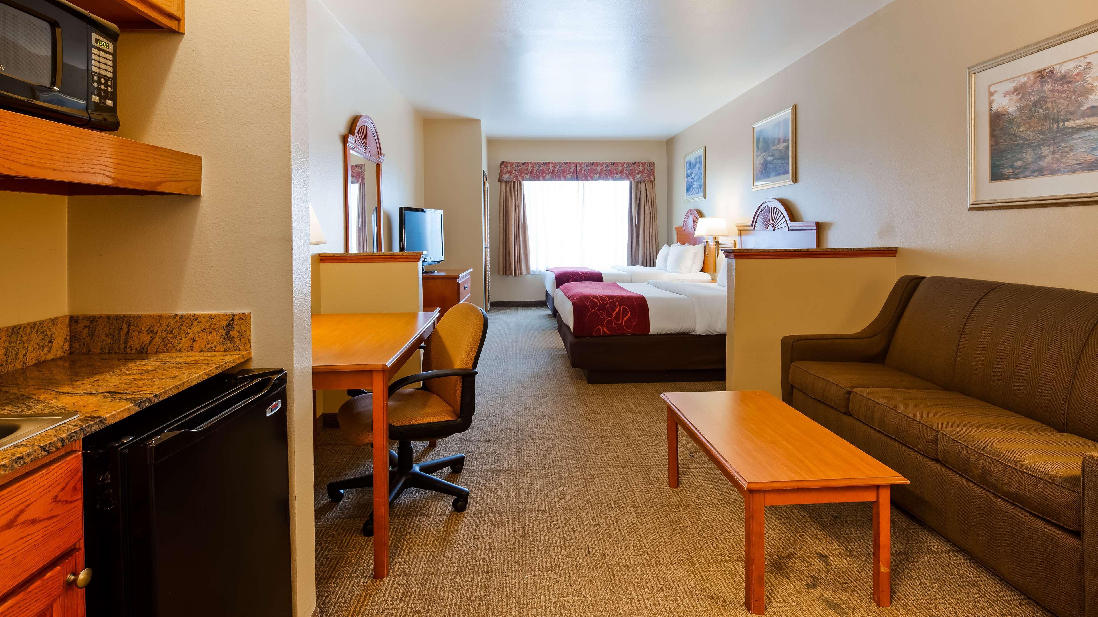 Surestay Plus Hotel By Best Western Мескит Экстерьер фото