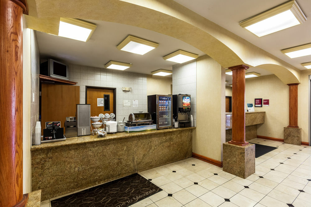 Surestay Plus Hotel By Best Western Мескит Экстерьер фото